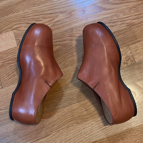 Free People Winston Overlasted Mules Size 39.5 EU or 9.5 US NWT - Picture 4 of 12